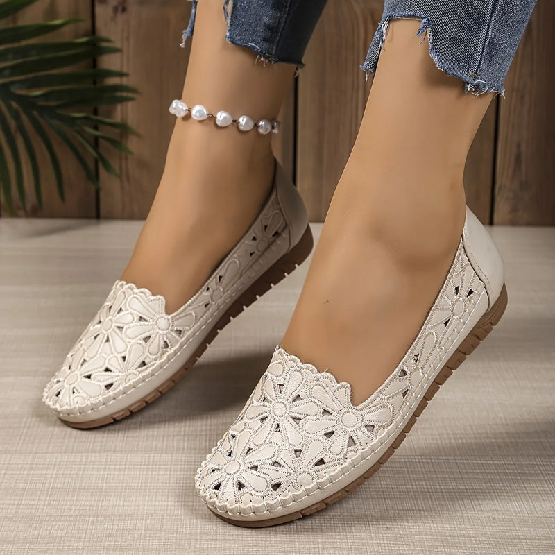 Women's Floral Hollow-Out Breathable Flat Loafers